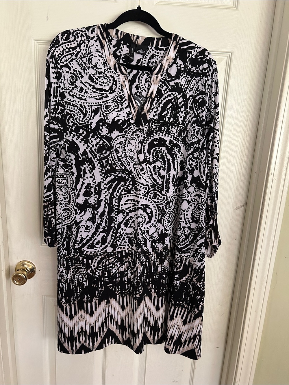 new directions Black and White Abstract Paisley Blouse